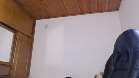 noreen_ online show from June 17, 7:41 pm