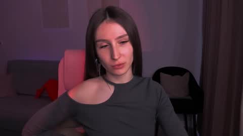 Snapshot of north_valkyrie chatting on December 23, 6:00 am Hazel online show from December 23, 6:00 am