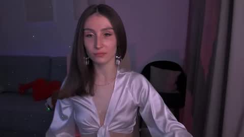 Snapshot of north_valkyrie chatting on December 5, 2:06 pm Hazel online show from December 5, 2:06 pm