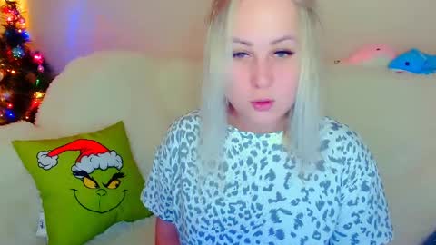 hi glad to chat online show from December 27, 4:15 am