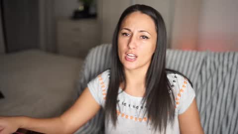 Tina online show from February 6, 6:54 pm