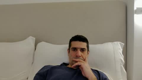 nothingnothing_01 online show from December 18, 3:07 pm