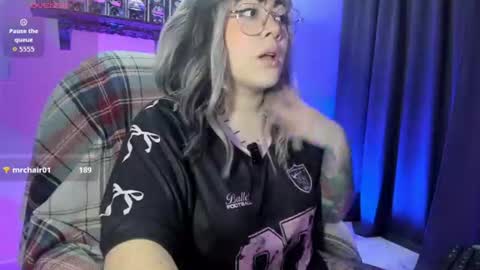  s online show from July 10, 2:05 am