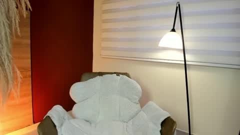 nova_grey__ online show from June 5, 1:16 pm
