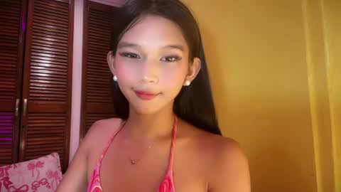 nova_licious online show from June 6, 4:35 pm