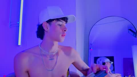 Nova Salvatore online show from March 18, 5:46 am