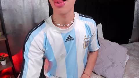 Nova online show from November 19, 4:39 pm