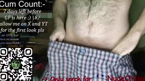 Snapshot of nudechiller chatting on January 14, 4:39 pm Vinz... online show from January 14, 4:39 pm