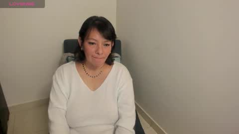 nuit_rose online show from February 16, 2:10 am