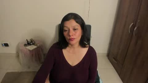 nuit_rose online show from June 11, 2:53 am