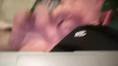 nukiss online show from April 24, 7:38 pm