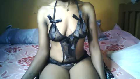 nukshypipi online show from June 4, 1:11 am