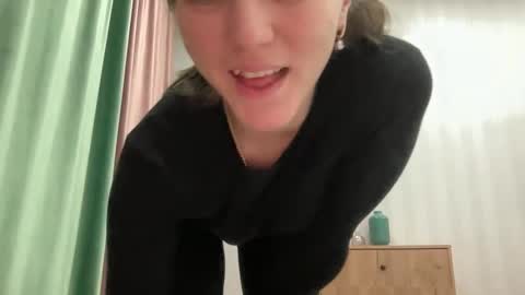 Ema online show from January 16, 5:44 pm