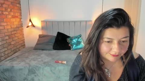 NURY FOX online show from April 11, 8:13 pm