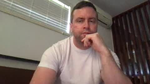 nutteddownthroat online show from November 11, 7:10 am