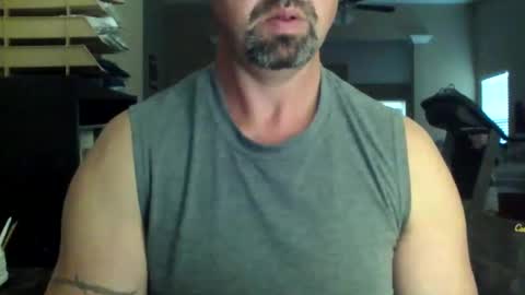 nvrenuff1979 online show from November 5, 12:29 pm