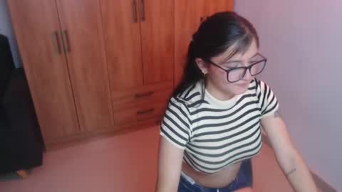 NyahMackenzie online show from July 1, 7:55 pm