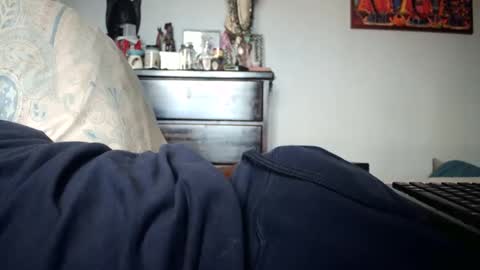 KN online show from November 21, 7:45 pm