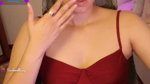 Nylaah online show from June 27, 1:33 am