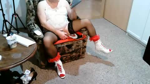 Strumpfhose online show from January 11, 2:36 pm