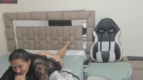 nyomi browm online show from February 24, 12:16 pm