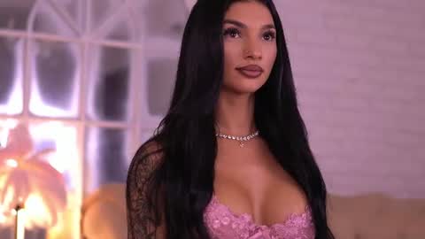 Nyssa online show from August 8, 6:29 pm