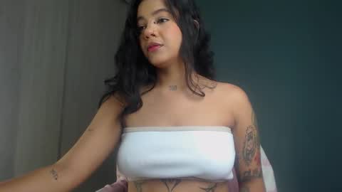 Snapshot of obeyval chatting on September 25, 10:50 pm Vale online show from September 25, 10:50 pm