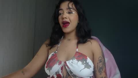 Snapshot of obeyval chatting on October 14, 1:08 am Vale online show from October 14, 1:08 am