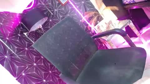 Kyla online show from March 8, 2:04 am