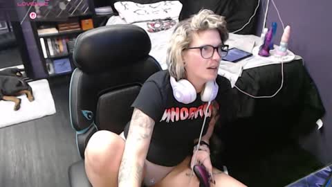 Oddy With A Body online show from February 1, 7:16 am