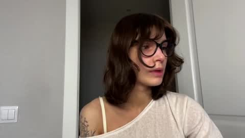 Thea online show from April 17, 4:37 am