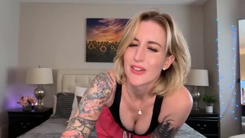 Tams online show from December 18, 5:30 pm