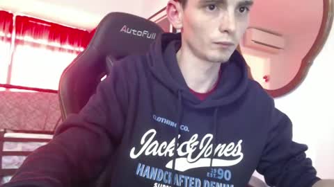 ofsolovicio online show from December 5, 4:06 pm