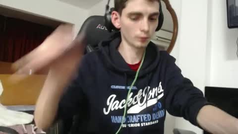 ofsolovicio online show from December 5, 11:45 pm