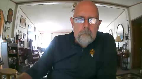Snapshot of ogusmaximus chatting on October 24, 8:31 pm ogusmaximus online show from October 24, 8:31 pm