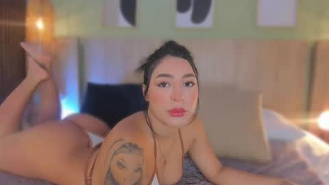 Holly online show from September 18, 11:47 am