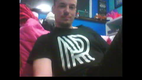 who dares  toss me some  tips lets have fun online show from February 17, 2:06 pm