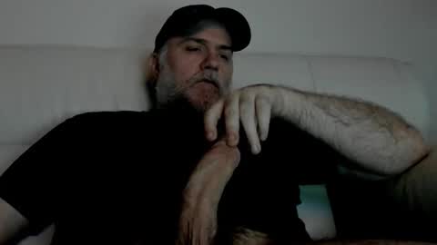 Billy Bear online show from June 11, 12:20 am