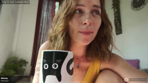 Snapshot of ohmymojo chatting on October 2, 1:48 am Mo online show from October 2, 1:48 am