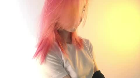 Emi and Ohpi online show from April 23, 12:29 pm