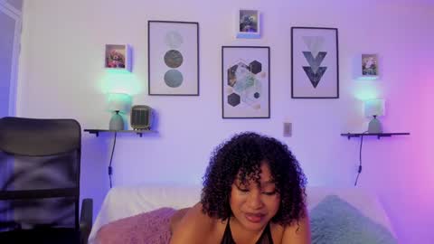 Snapshot of ohrianagibson chatting on December 2, 1:07 am  g  online show from December 2, 1:07 am