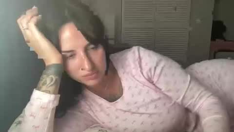 Snapshot of ohrileyxo chatting on October 21, 8:56 pm riley online show from October 21, 8:56 pm