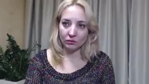 Mari online show from October 30, 7:03 pm