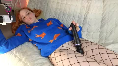 Yumi online show from October 21, 9:07 pm