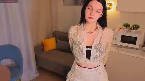 Oksi online show from June 12, 4:39 pm