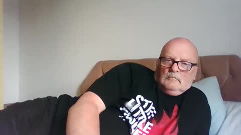 Snapshot of old_fkrr_ chatting on September 10, 1:34 pm old_fkrr_ online show from September 10, 1:34 pm