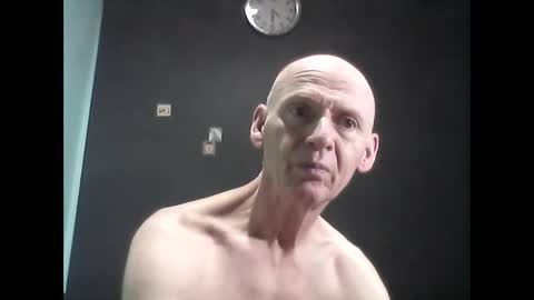 oldbuthorny62 online show from March 9, 11:36 am