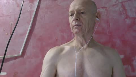 oldbuthorny62 online show from July 2, 3:23 am