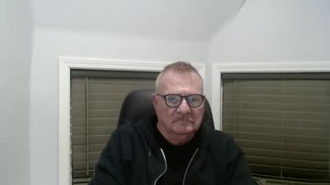 oldguybigd online show from November 18, 1:41 am