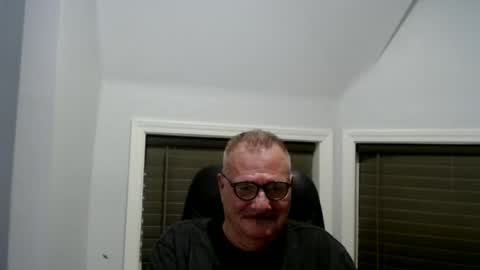 oldguybigd online show from June 12, 4:22 am